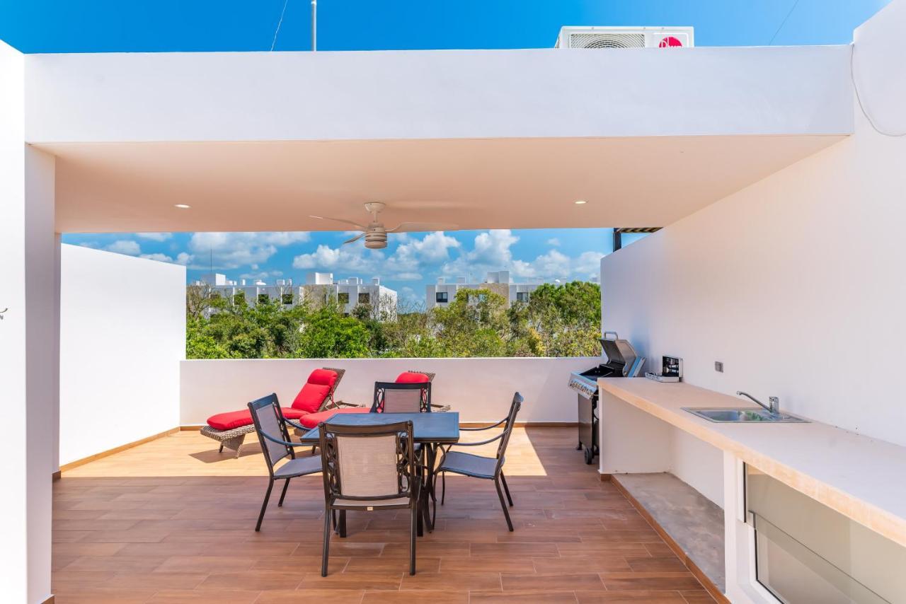 Entire House- 3Br With Private Roof Top Deck Playa del Carmen Exterior photo