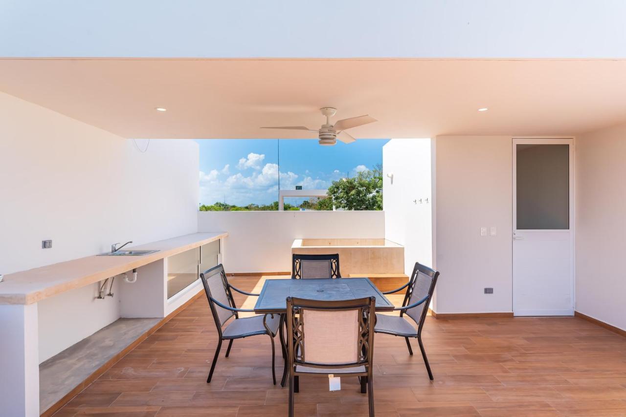 Entire House- 3Br With Private Roof Top Deck Playa del Carmen Exterior photo